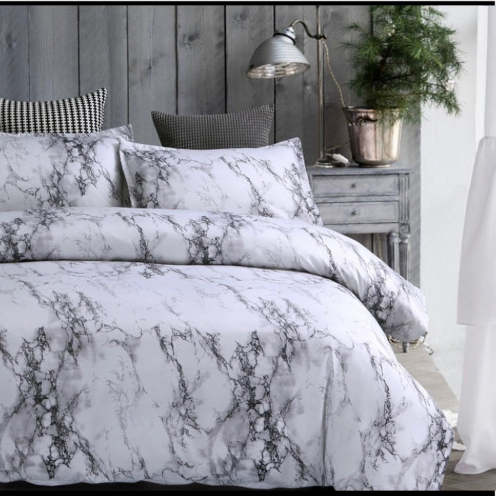 Bedding covers queen